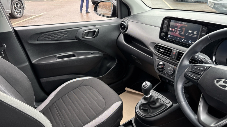 Hyundai i10 1.0 Advance 5dr Petrol Hatchback